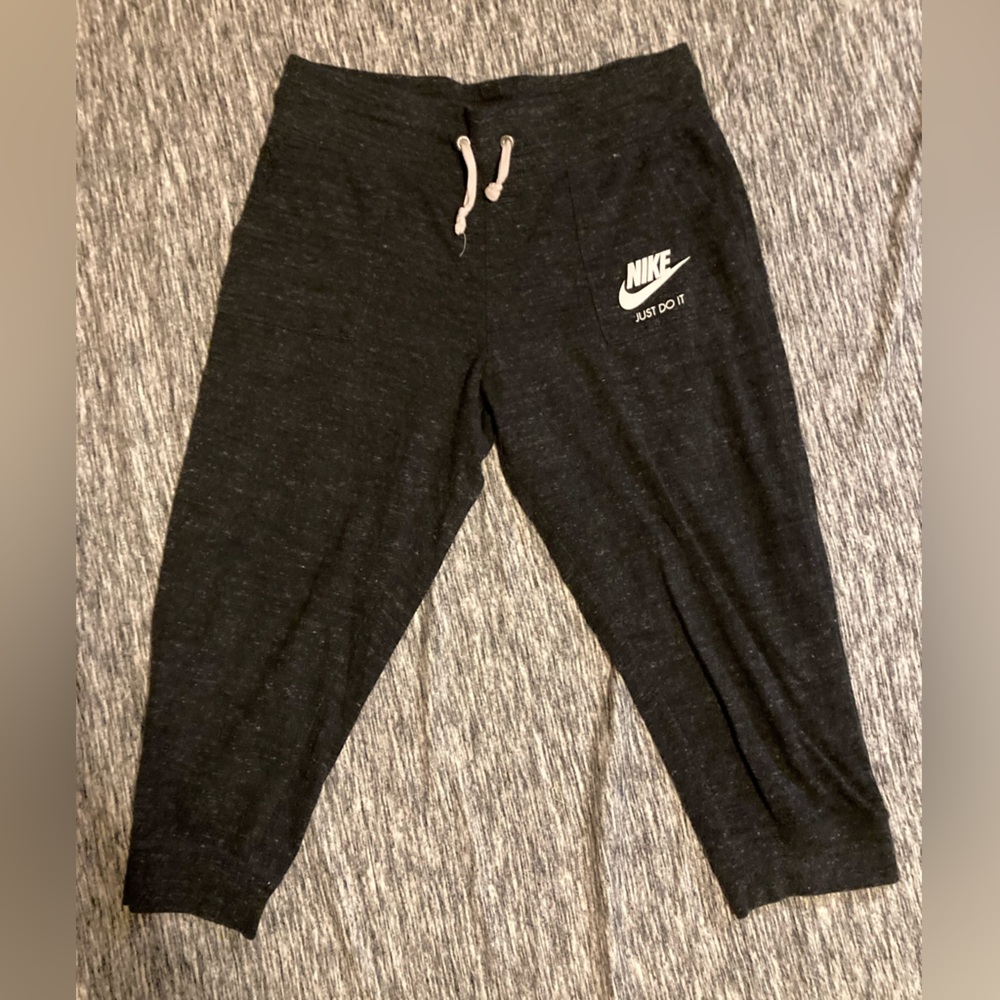 Nike Capri Joggers